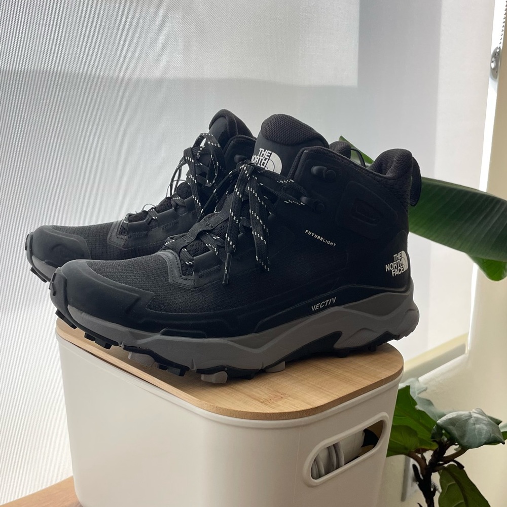 North Face Vective Exploris Mid Futurelight Hiking Boots